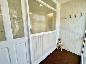 Photo 25- click for photo gallery